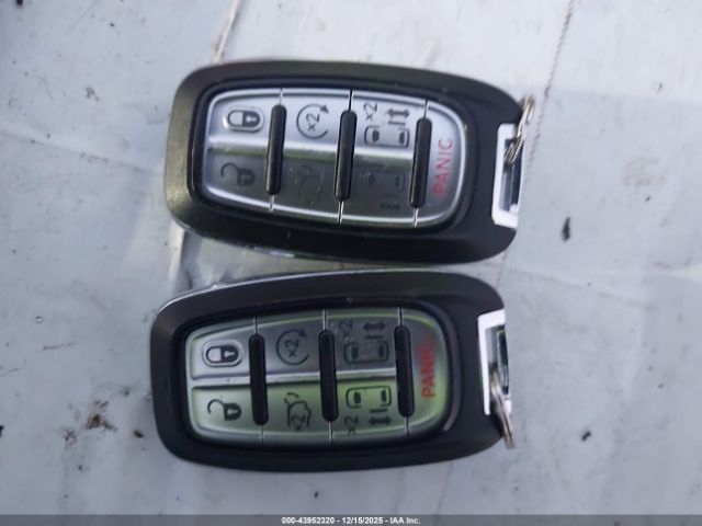 2017 CHRYSLER PACIFICA 2C4RC1EG1HR661077 Photo 10