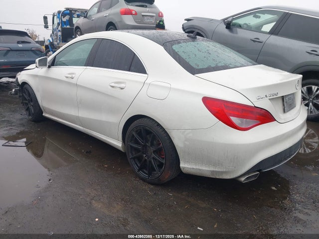 WDDSJ4EB8GN353239 Mercedes-Benz CLA 250