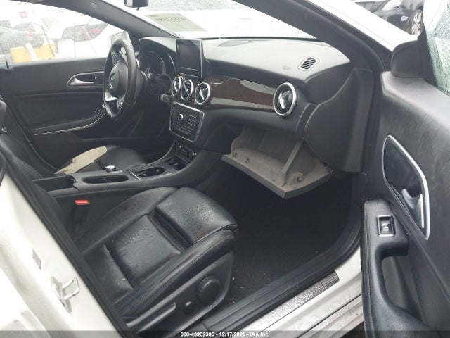WDDSJ4EB8GN353239 Mercedes-Benz CLA 250