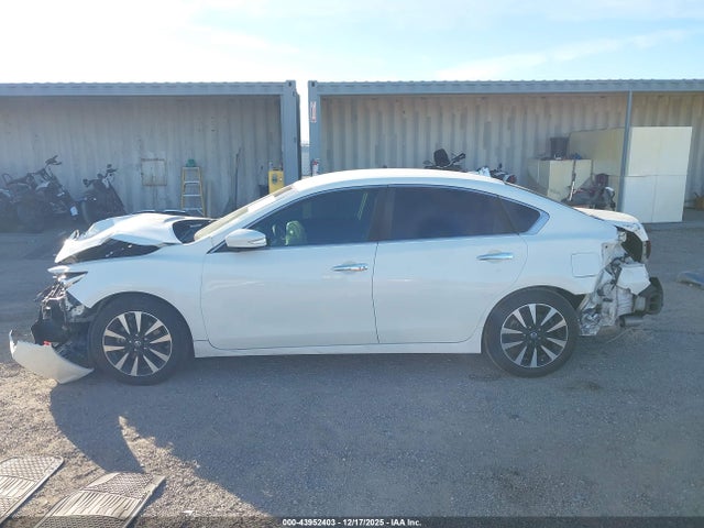 1N4AL3APXJC176522 Nissan Altima 2.5 Sl