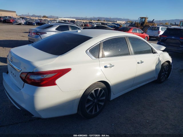 1N4AL3APXJC176522 Nissan Altima 2.5 Sl