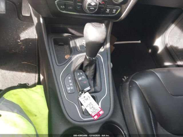 2019 JEEP CHEROKEE 1C4PJLLB1KD178523 Photo 10