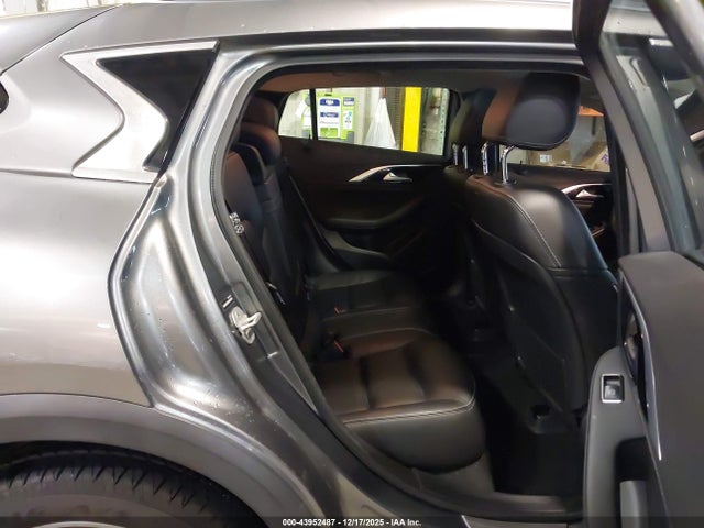 SJKCH5CR4HA024379 Infiniti Qx30 Premium