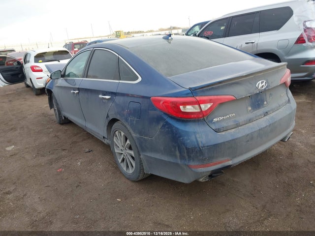 2017 HYUNDAI SONATA 5NPE34AF7HH500243 Photo 2