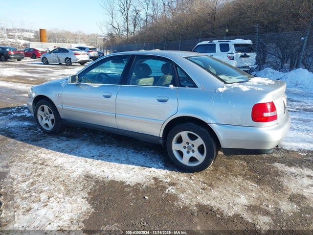2000 AUDI A4 WAUDH28DXYA031014 Photo 2