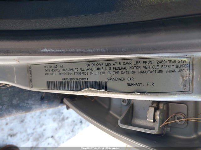 2000 AUDI A4 WAUDH28DXYA031014 Photo 8
