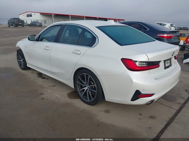 2021 BMW 3 SERIES 3MW5P7J03M8B86103 Photo 2