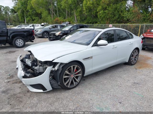 2016 JAGUAR XF SAJBG4BV9GCY08149 Photo 1