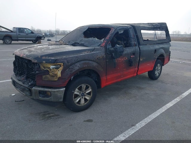 Ford F-150 Xl 2016 1FTMF1C82GKE10255 Image 2