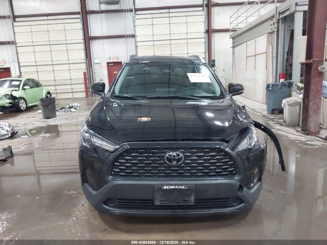 7MUBAABG3RV098589 Toyota Corolla Cross Le