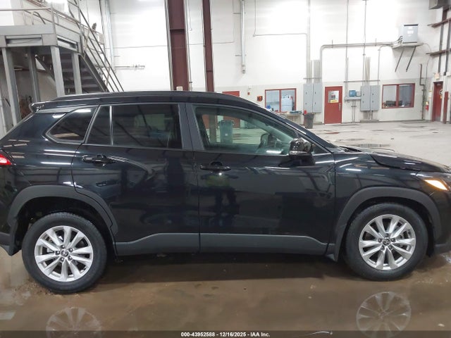 7MUBAABG3RV098589 Toyota Corolla Cross Le
