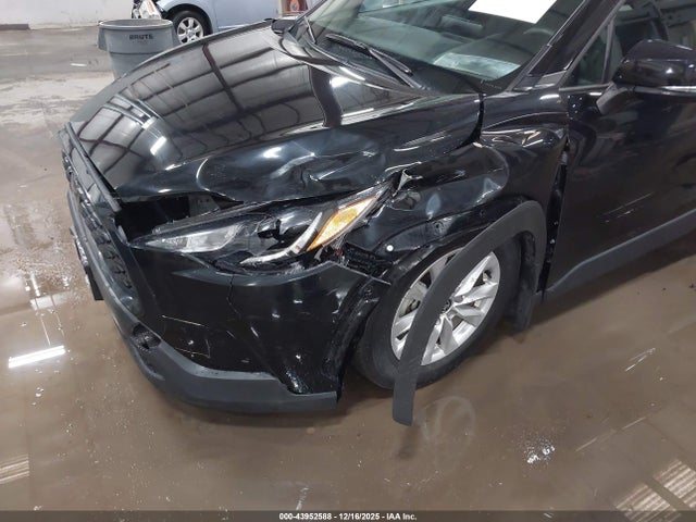 7MUBAABG3RV098589 Toyota Corolla Cross Le
