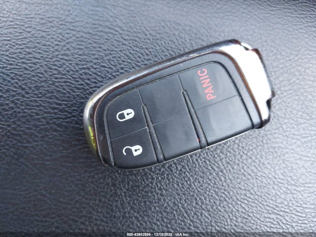 3C4NJDBB0HT681431 Jeep New Compass Latitude 4x4