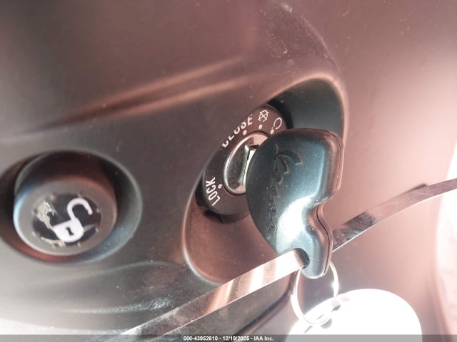 ZAPM818G8P5909956 Vespa Primavera/sprint 150