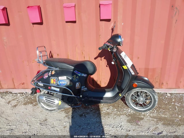 ZAPM818G8P5909956 Vespa Primavera/sprint 150