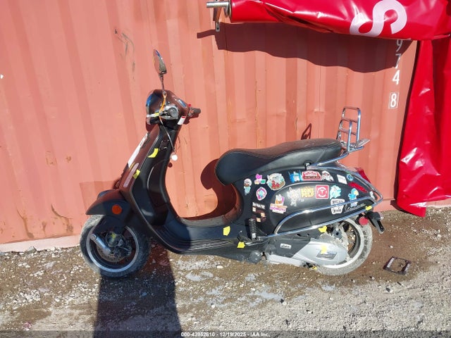 ZAPM818G8P5909956 Vespa Primavera/sprint 150
