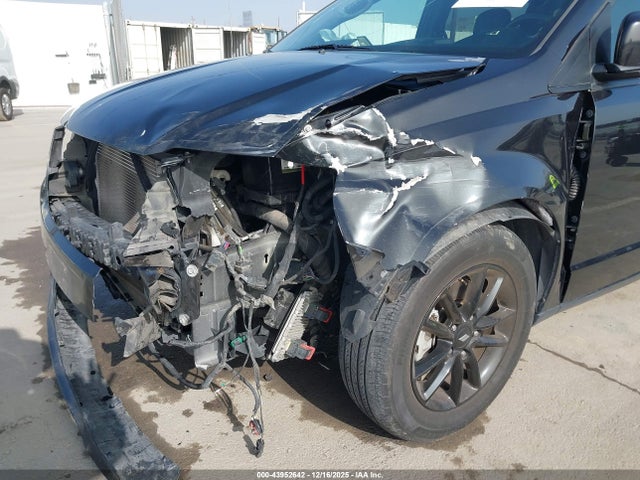 2C4RDGEG6KR725458 Dodge Grand Caravan Gt