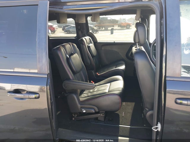 2C4RDGEG6KR725458 Dodge Grand Caravan Gt