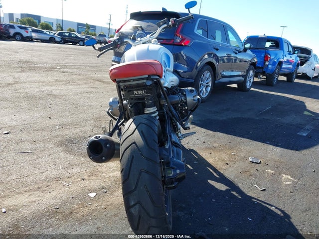 2018 BMW R NINE T WB10J430XJZ796475 Photo 5