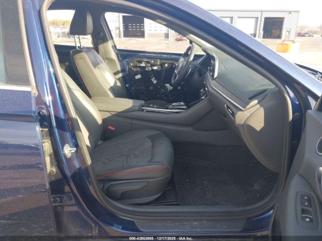 2021 HYUNDAI SONATA 5NPEJ4J24MH105658 Photo 4