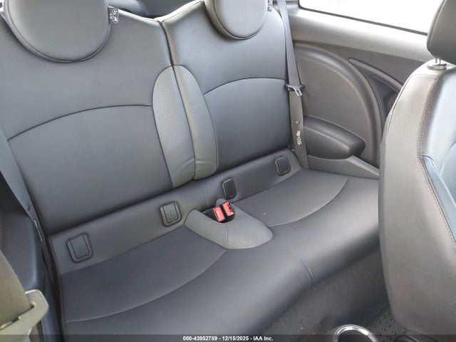 2010 MINI COOPER S WMWMF7C54ATX41975 Photo 7