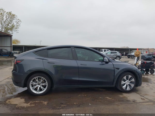 43952804 :رقم المزاد ، 7SAYGDEE8NF417890 vin ، 2022 Tesla Model Y Long Range Dual Motor All-wheel Drive مزاد بيع