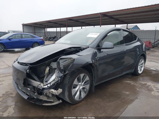 43952804 :رقم المزاد ، 7SAYGDEE8NF417890 vin ، 2022 Tesla Model Y Long Range Dual Motor All-wheel Drive مزاد بيع