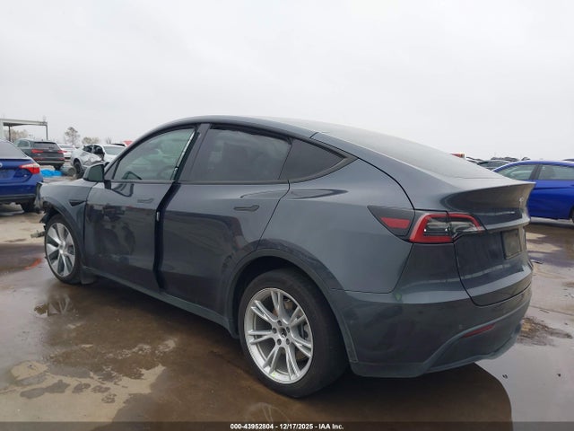 43952804 :رقم المزاد ، 7SAYGDEE8NF417890 vin ، 2022 Tesla Model Y Long Range Dual Motor All-wheel Drive مزاد بيع