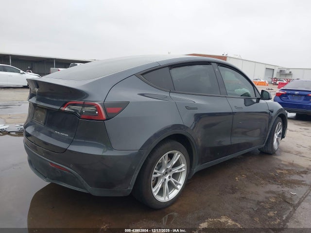43952804 :رقم المزاد ، 7SAYGDEE8NF417890 vin ، 2022 Tesla Model Y Long Range Dual Motor All-wheel Drive مزاد بيع