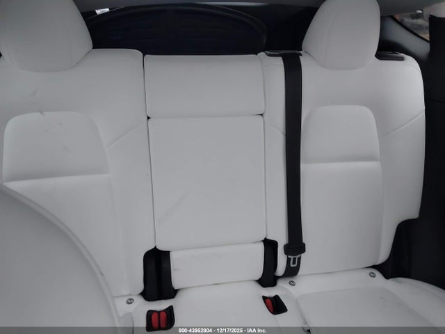 43952804 :رقم المزاد ، 7SAYGDEE8NF417890 vin ، 2022 Tesla Model Y Long Range Dual Motor All-wheel Drive مزاد بيع