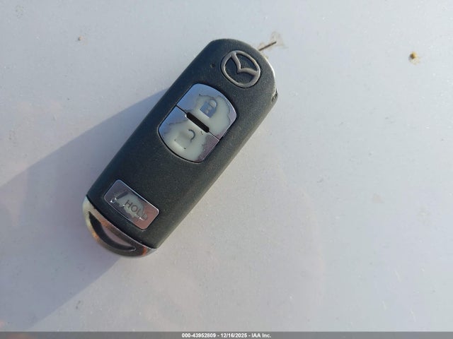 3MZBN1L3XJM272248 Mazda Mazda3 Touring