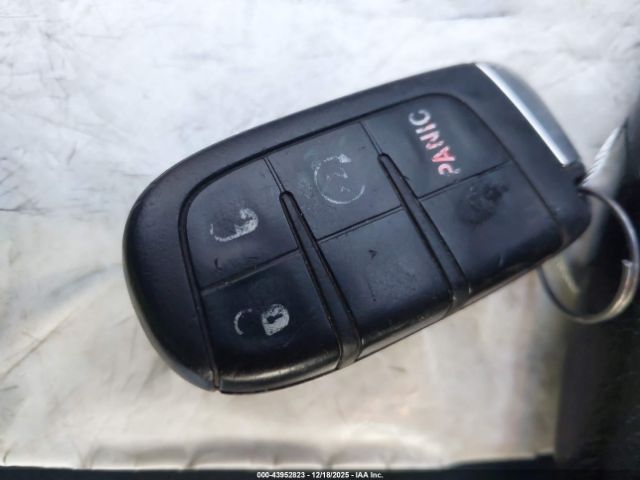 2016 JEEP RENEGADE ZACCJBDT0GPC93137 Photo 10