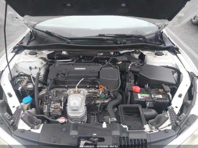 1HGCR2F38HA142720 Honda ACCORD LX
