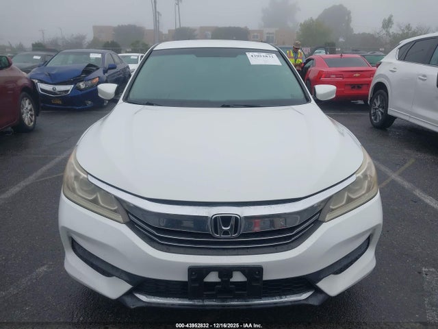 1HGCR2F38HA142720 Honda ACCORD LX