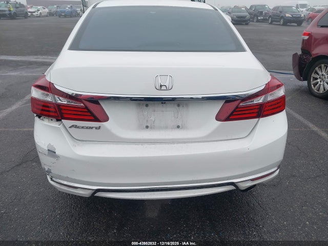 1HGCR2F38HA142720 Honda ACCORD LX