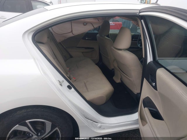 1HGCR2F38HA142720 Honda ACCORD LX
