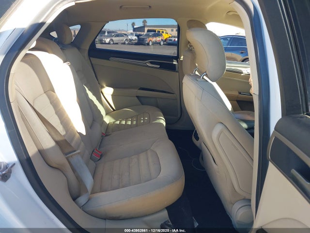 3FA6P0H77ER177732 Ford FUSION SE