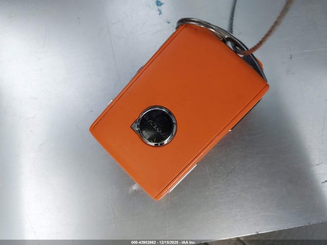 2025 VOLVO XC60 PLUG-IN HYBRID YV4H60RC2S1074772 Photo 10