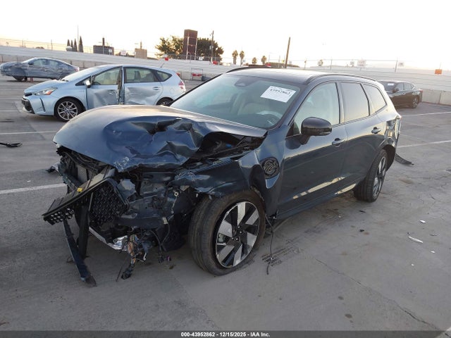 2025 VOLVO XC60 PLUG-IN HYBRID YV4H60RC2S1074772 Photo 1