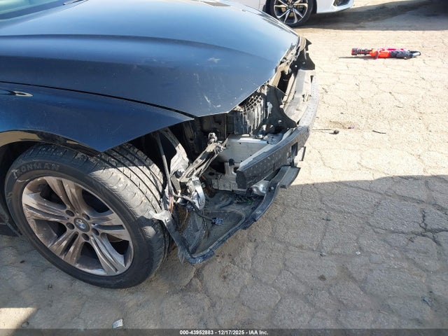 WBA8E1C30HA158762 BMW 330e Iperformance