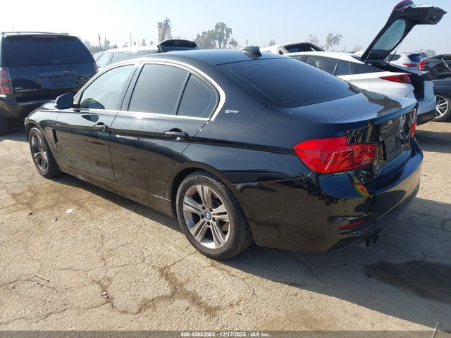 2017 BMW 330E WBA8E1C30HA158762 Photo 2
