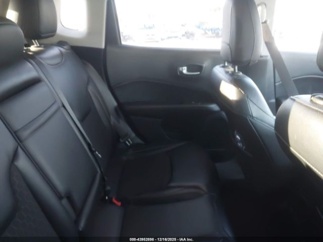 2018 JEEP COMPASS 3C4NJCBB8JT495054 Photo 7