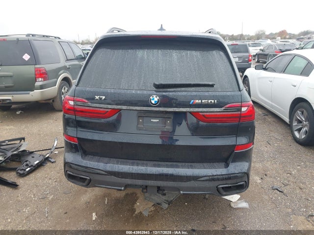 5UXCX6C06N9L31142 BMW X7 M50i