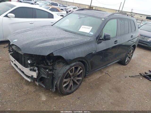 2022 BMW X7 5UXCX6C06N9L31142 Photo 1