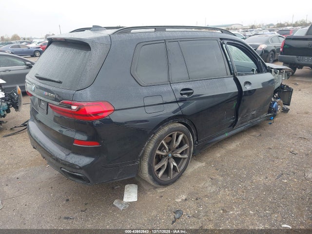 2022 BMW X7 5UXCX6C06N9L31142 Photo 3