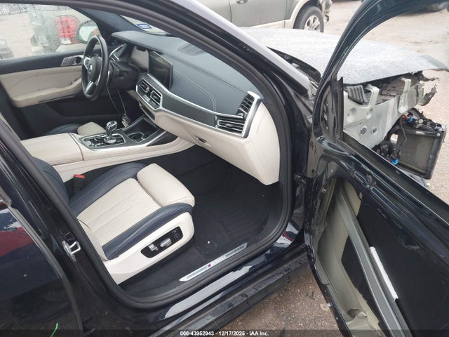 2022 BMW X7 5UXCX6C06N9L31142 Photo 4