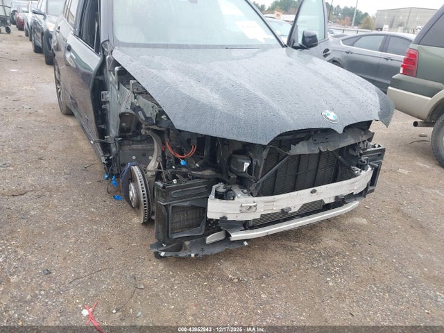 2022 BMW X7 5UXCX6C06N9L31142 Photo 5