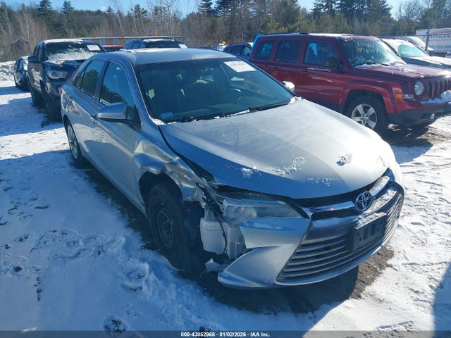 Toyota CAMRY LE 2016 4T4BF1FK6GR556825 Image 1
