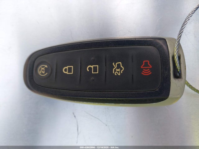 1FADP5FU4HL102910 Ford C-max Energi Titanium