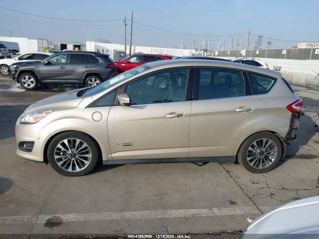 1FADP5FU4HL102910 Ford C-max Energi Titanium